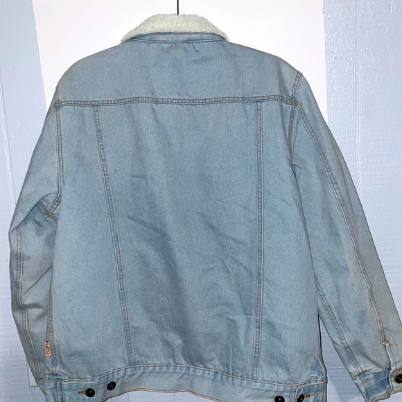 Brooklyn Cloth Jean Jacket w/ fluffy inside - Picture 6 of 6